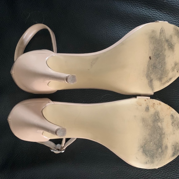 Steve Madden Nude High Heels - Picture 3 of 3